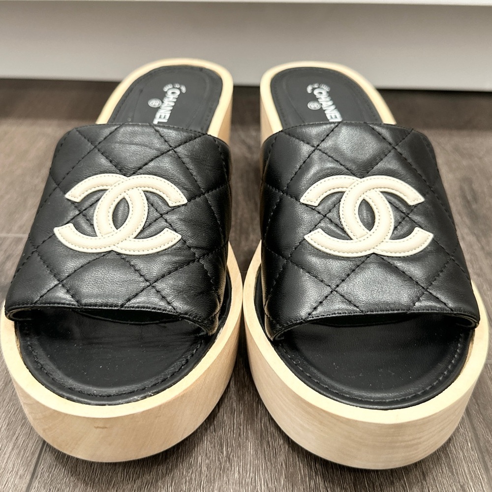 CHANEL WOODEN Platform WEDGES SLIDES. SIZE 42 - Picture 8 of 15